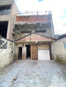 Galpão/Depósito/Armazém à venda, 190m² no São João, Porto Alegre