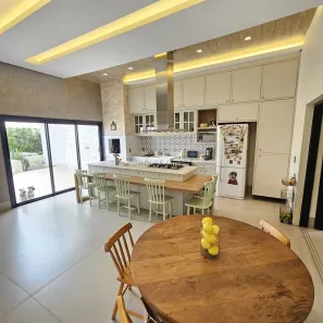 Casa de Condomínio com 2 Quartos para venda ou aluguel, 231m² no Ribeirão do Lipa, Cuiabá