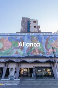 Apartamento com 1 Quarto para alugar, 65m² no Floresta, Porto Alegre