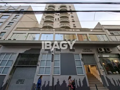 Apartamento com 4 Quartos para alugar, 118m² no Centro, Florianópolis