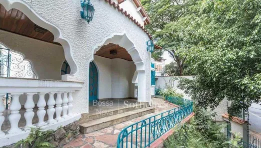 Casa com 4 Quartos à venda, 330m² no Pacaembu, São Paulo