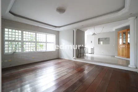Sobrado com 3 Quartos à venda, 196m² no Vila Scarpelli, Santo André
