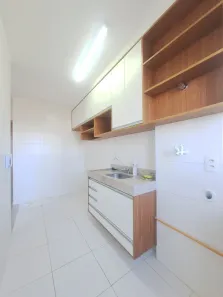 Apartamento com 2 Quartos para alugar, 50m² no Buraquinho, Lauro de Freitas