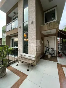 Casa com 4 Quartos à venda, 250m² no Itaipu, Niterói