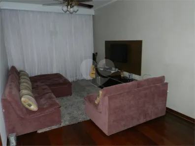 Sobrado com 2 Quartos à venda, 240m² no Jardim Peri Peri, São Paulo