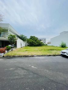 Lote/Terreno à venda, 330m² no Chapada, Manaus