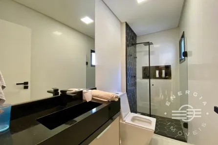 Galpão/Depósito/Armazém com 4 Quartos à venda, 205m² no Riviera, Bertioga