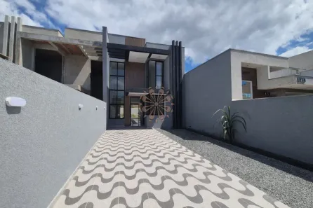 Sobrado com 4 Quartos à venda, 133m² no Guaratuba, Guaratuba