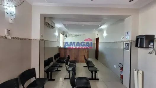 Imóvel Comercial para alugar, 131m² no Vila Pinheiro, Jacareí