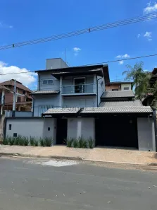 Sobrado com 4 Quartos à venda, 277m² no Parque Nova Suíça, Valinhos