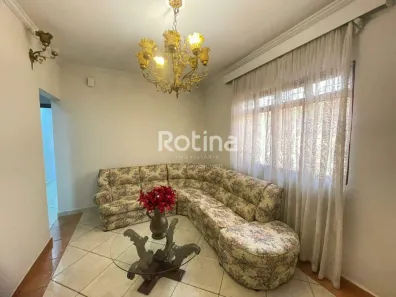 Prédio Comercial com 6 Quartos à venda, 250m² no Brasil, Uberlândia