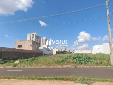 Lote/Terreno à venda, 305m² no Laranjeiras, Uberlândia