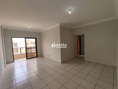 Apartamento com 3 Quartos para alugar, 145m² no Santa Mônica, Uberlândia
