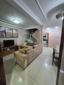 Casa com 3 Quartos à venda, 180m² no Cabral, Contagem