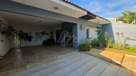 Imóvel Comercial com 3 Quartos para alugar, 240m² no Fragata, Marília