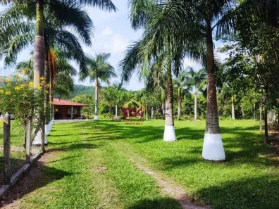 Fazenda/Sítio com 3 Quartos à venda, 200m² no Ribeirão Grande, Pindamonhangaba