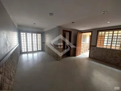 Casa com 5 Quartos à venda, 200m² no Campo Grande, Rio de Janeiro