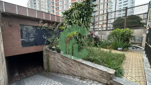 Casa com 3 Quartos para alugar, 396m² no Vila Bastos, Santo André