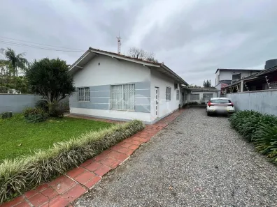 Casa com 4 Quartos à venda, 148m² no Bucarein, Joinville