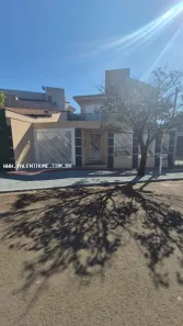 Casa com 3 Quartos à venda, 240m² no Brasília, Londrina