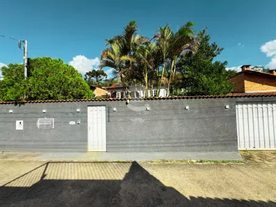Casa com 3 Quartos à venda, 242m² no Colônia Rodrigo Silva, Barbacena