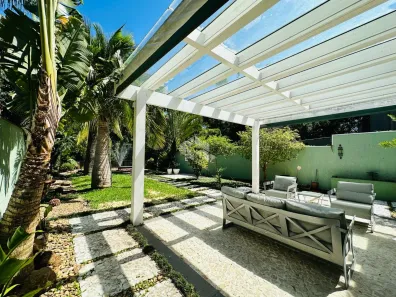 Casa de Condomínio com 4 Quartos à venda, 261m² no Hípica, Porto Alegre
