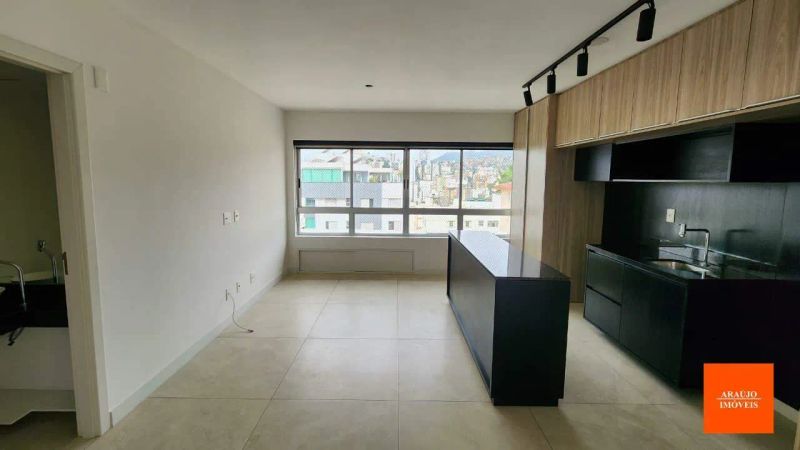 Apartamento com 2 quartos — Coração de Jesus, Belo Horizonte