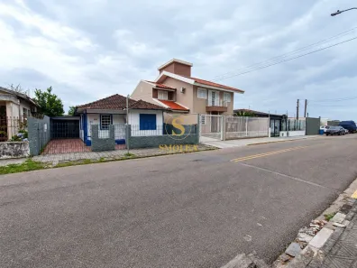 Casa com 4 Quartos à venda, 180m² no Balneário, Florianópolis