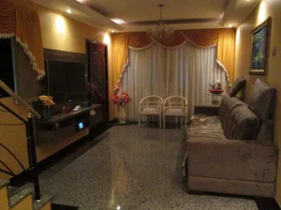 Sobrado com 3 Quartos à venda, 246m² no Montanhão, São Bernardo do Campo