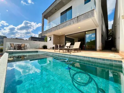 Casa de Condomínio com 4 Quartos à venda, 380m² no Portal do Sol, Contagem
