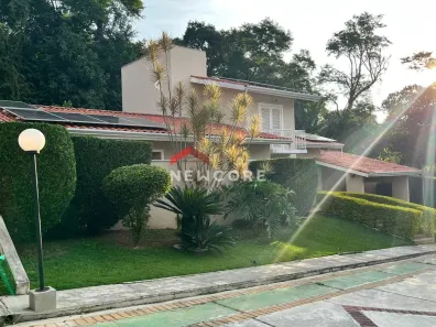 Casa de Condomínio com 3 Quartos à venda, 234m² no Jardim Ana Estela, Carapicuíba