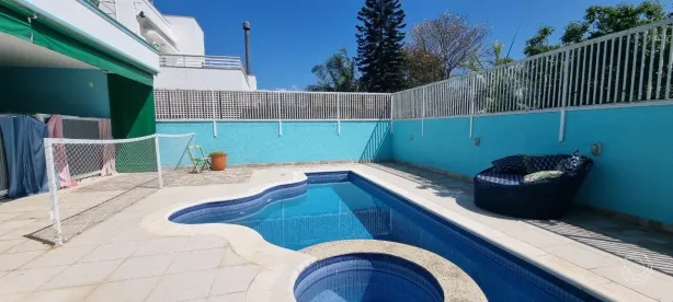 Casa com 3 Quartos à venda, 270m² no Jurerê, Florianópolis