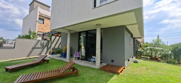 Sobrado com 3 Quartos à venda, 175m² no , Garopaba