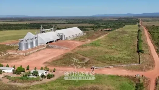 Fazenda/Sítio à venda, 320000000m² no , Confresa
