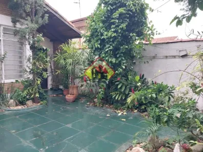 Casa com 3 Quartos à venda, 260m² no Jardim Gurilândia, Taubaté