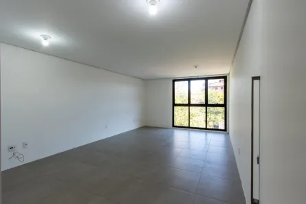 Sala Comercial com 1 Quarto à venda, 31m² no Tristeza, Porto Alegre