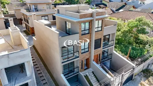Casa de Condomínio com 3 Quartos à venda, 264m² no Tingui, Curitiba