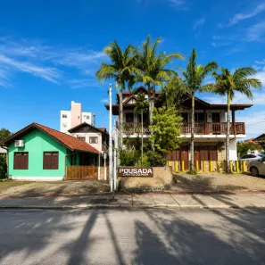 Imóvel Comercial com 26 Quartos à venda, 1000m² no Guarda do Embaú, Palhoça