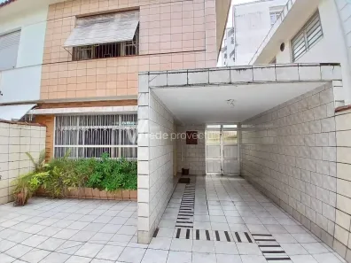 Sobrado com 4 Quartos à venda, 227m² no Encruzilhada, Santos