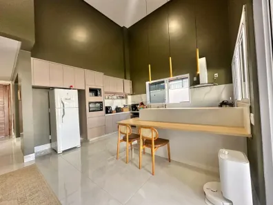 Casa de Condomínio com 4 Quartos à venda, 245m² no Fazenda Vau das Pombas, Goiânia