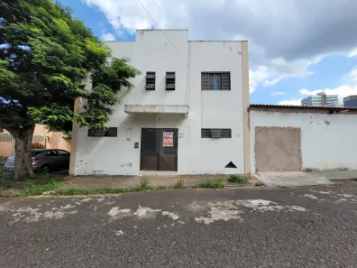 Apartamento com 1 Quarto para alugar, 30m² no Tabajaras, Uberlândia