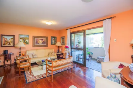 Apartamento com 3 Quartos à venda, 122m² no Moinhos de Vento, Porto Alegre