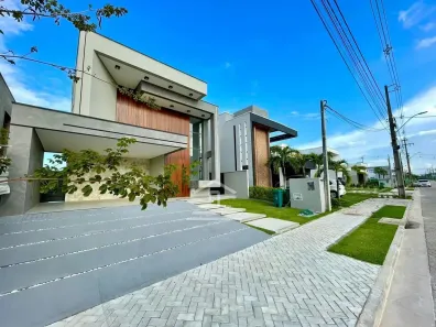 Sobrado com 4 Quartos à venda, 252m² no Cidade Alpha, Eusébio