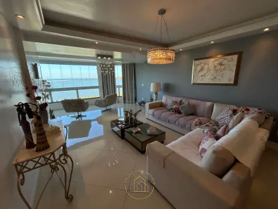 Casa com 3 Quartos à venda, 225m² no São Marcos, Macaé