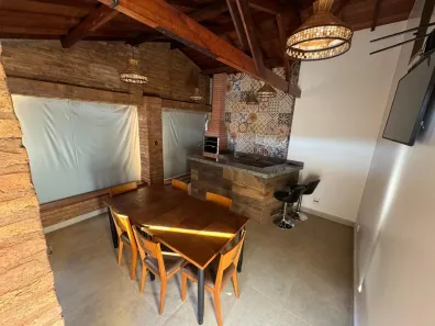 Casa com 3 Quartos à venda, 300m² no Centro, Colina