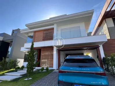 Casa com 3 Quartos à venda, 279m² no Pedra Branca, Palhoça