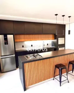 Casa com 3 Quartos para alugar, 300m² no Aclimação, Uberlândia