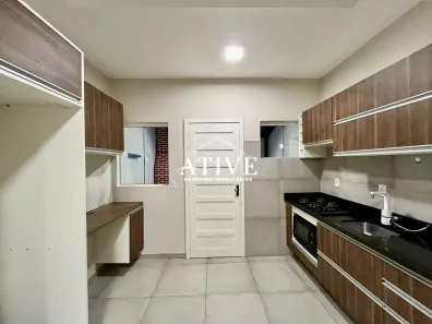 Sobrado com 2 Quartos para alugar, 52m² no São Vicente, Gravataí