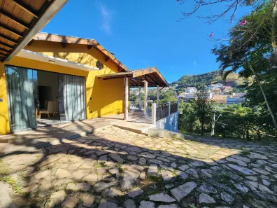 Casa com 3 Quartos à venda, 234m² no Jardim Paraiso, Águas de Lindóia
