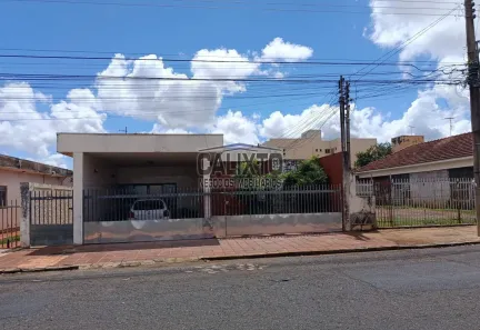 Casa com 4 Quartos à venda, 500m² no Martins, Uberlândia